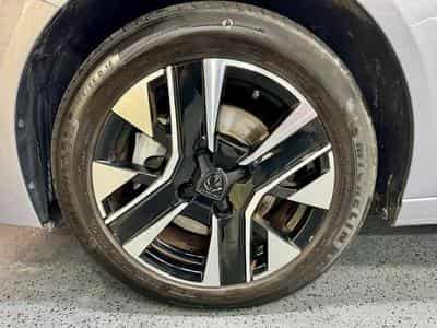 Peugeot 208 208 1.2 110cv Auto ALLURE (2025) - Foto 3