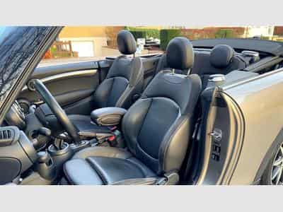 Mini Cabrio Cooper (2018) - Photo 11