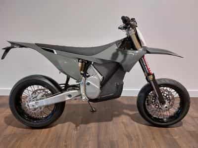 Stark Varg SM (2025) - Foto 1