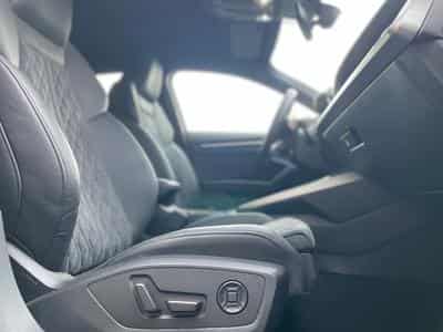 Audi RS3 Limousine 2.5 TFSI quattro S-Tronic (2022) - Foto 4