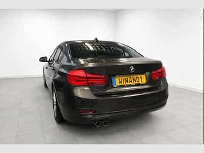 BMW 320 i (2016) - Photo 2