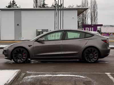 Tesla Model 3 Performance AWD 2021 512ch Panasonic (2021) - Foto 4