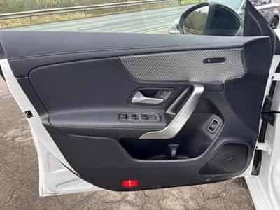 Mercedes GLA 200 (2025) - Photo 9