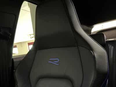 VW Golf Golf R – Série Spéciale “20 Years” (2024) - Foto 9