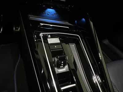 VW Golf Golf R – Série Spéciale “20 Years” (2024) - Foto 11