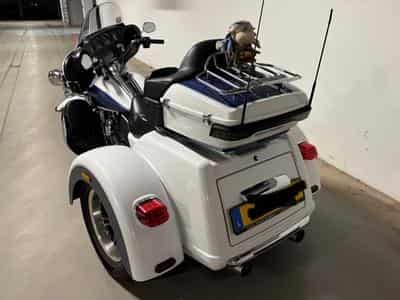 Harley-Davidson Tri Glide Ultra (2015) - Foto 2