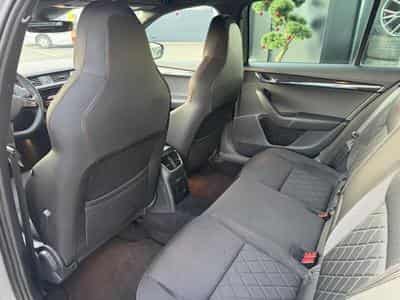 Skoda Octavia RS 2.0L 245CV (2018) - Foto 6