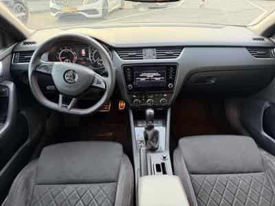 Skoda Octavia RS 2.0L 245CV (2018) - Foto 5