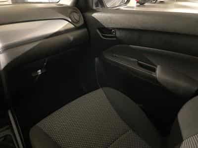 Suzuki Vitara 1.6 GL (2019) - Photo 9