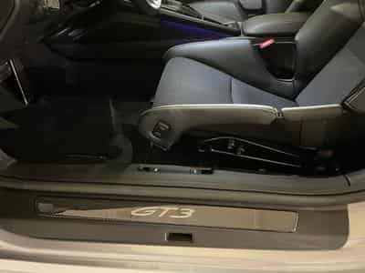 Porsche 911 GT3 Touring (2024) - Foto 12