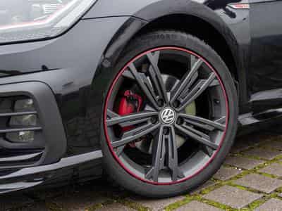 VW Golf VII 5-Türer GTI (2018) - Foto 11