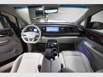 Forthing 9 1.5 HEV 7 PLACES FULL HYBRID (2026) - Foto 8