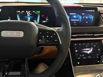 Baic X75 1.5 TURBO AUTO FULL OPTIONS (2026) - Foto 8