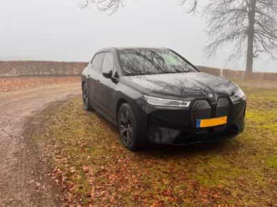 BMW iX 50 (2022) - Foto 1