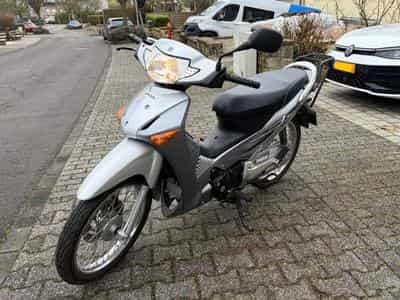 Honda Innova (2010) - Foto 1