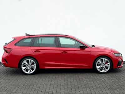 Skoda Octavia Octavia Combi RS 2.0 TSI DSG / 1.HAND / GARANTIE (2021) - Photo 4