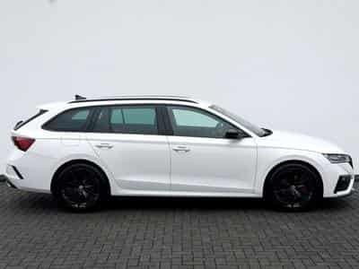 Skoda Octavia Octavia Combi RS 2.0 TDI DSG /1.HAND/GARANTIE/ (2022) - Photo 4