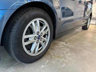 Ford Tourneo Grand Tourneo Connect (2021) - Photo 7