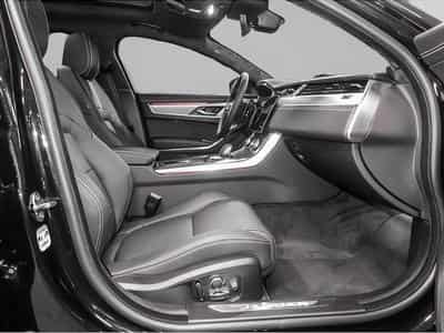 Jaguar XF (2023) - Photo 3