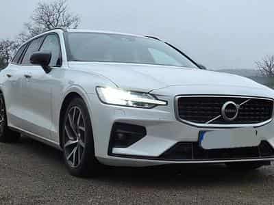 Volvo V60 R Design 4WD (2020) - Foto 1
