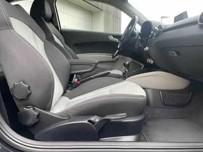 Audi A1 1.6 TDI Ambition» Bose Soundsystem (2012) - Photo 5