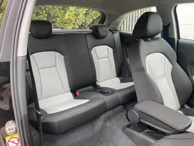 Audi A1 1.6 TDI Ambition» Bose Soundsystem (2012) - Photo 8