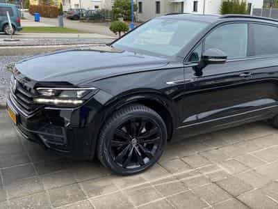 VW Touareg V6, R-Line (2023) - Photo 1