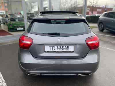 Mercedes A 180 Sport 7G-DCT Toit Ouvrant (2016) - Foto 14