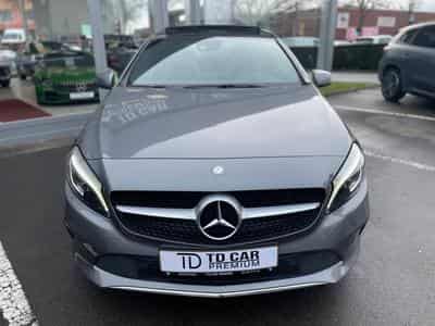 Mercedes A 180 Sport 7G-DCT Toit Ouvrant (2016) - Foto 2
