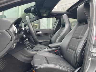 Mercedes A 180 Sport 7G-DCT Toit Ouvrant (2016) - Foto 7