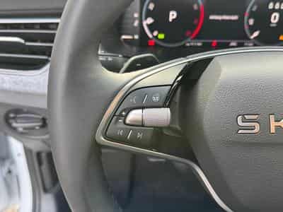 Skoda Scala 1,0 TSI DSG (2026) - Foto 13