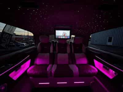 Mercedes Vito Tourer CDI extra-long L3 VIP (2025) - Foto 11