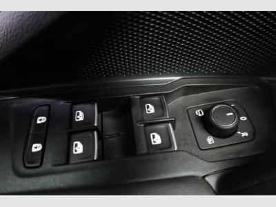 VW Tayron 1.5 TSI eHybrid 150 kW R-Line (2025) - Foto 7