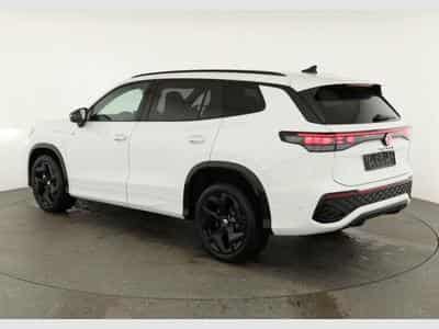 VW Tayron 1.5 TSI eHybrid 150 kW R-Line (2025) - Foto 3