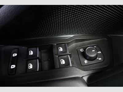 VW Tayron 1.5 TSI eHybrid 150 kW R-Line (2025) - Foto 7