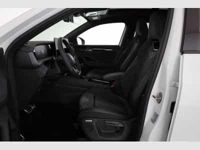 VW Tayron 1.5 TSI eHybrid 150 kW R-Line (2025) - Foto 9