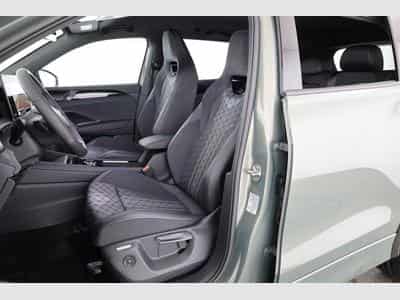 VW Tayron 1.5 TSI eHybrid 150 kW R-Line (2025) - Foto 9