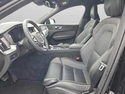 Volvo XC60 b5 Black Edition Plus / Essence (2025) - Foto 10