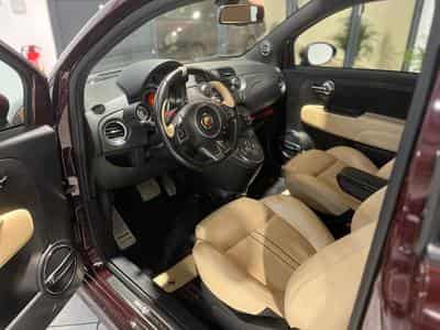 Abarth 695 695C Edizione Maserati numéroté 007/499 (2012) - Photo 10