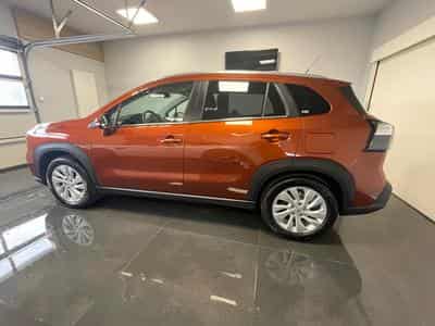 Suzuki SX4 S-Cross (2023) - Photo 2