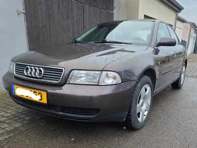 Audi A4 (1997) - Photo 1