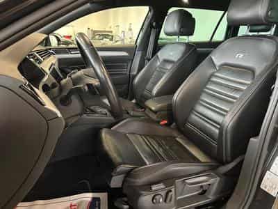VW Passat R-Line (2021) - Photo 11
