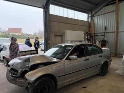 BMW 320 (2000) - Photo 1