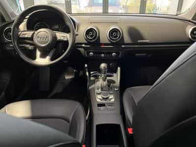 Audi A3 SPORTBACK 35 TDi Design S tronic (2019) - Photo 11