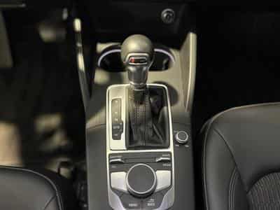 Audi A3 SPORTBACK 35 TDi Design S tronic (2019) - Photo 14