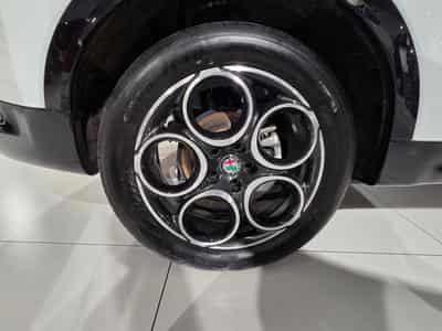 Alfa-Romeo Tonale TI 1.5 HYBRID DCT 160 CV (2025) - Foto 4