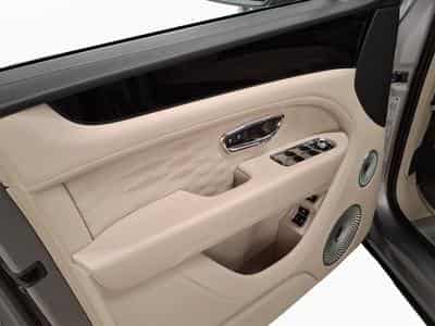 Bentley Bentayga Atelier Edition (2026) - Foto 12