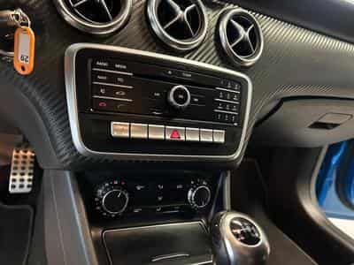 Mercedes A 200 d AMG-Line (2016) - Photo 9