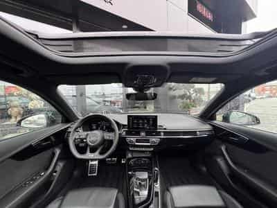 Audi A4 Avant S-line Edition 2.0L TDI 163CV (2022) - Foto 6