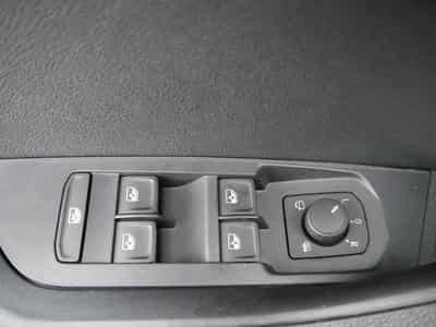 Skoda Karoq Sportline 2.0 TSI 4x4 DSG (2026) - Photo 11